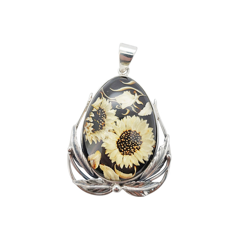 Baltic Amber Intaglios – The Amber Lady